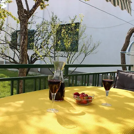 Apartman Vlasic - Vodice - Parking - Wi-Fi-Bike *
