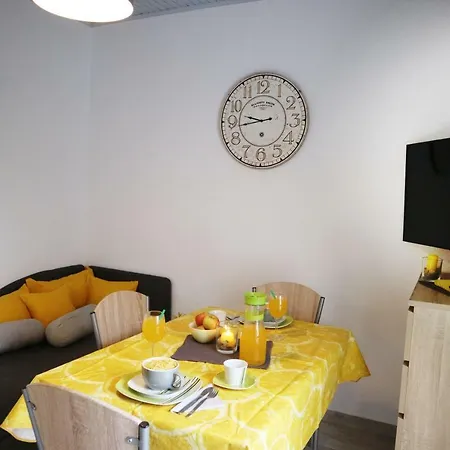 Apartman Vlasic - Vodice - Parking - Wi-Fi-Bike * 보디체